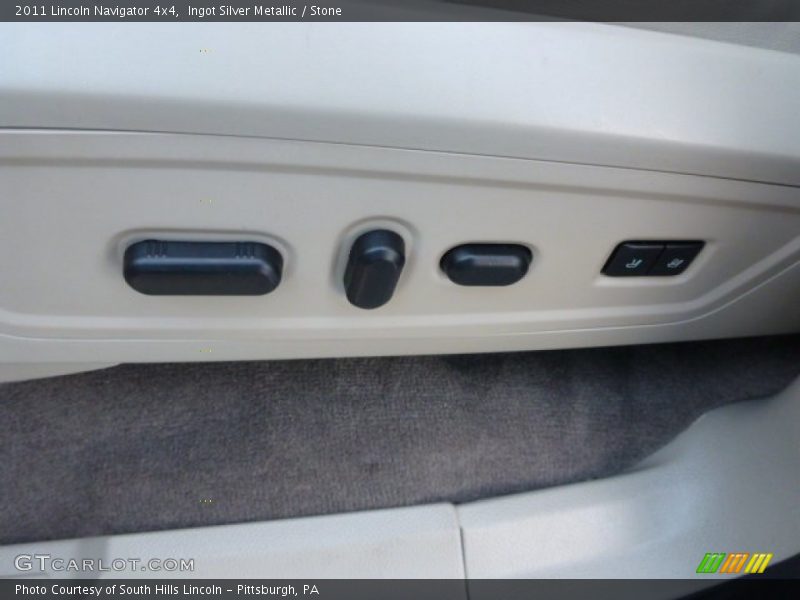 Ingot Silver Metallic / Stone 2011 Lincoln Navigator 4x4