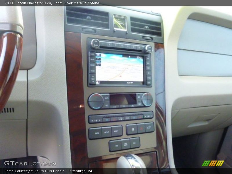Ingot Silver Metallic / Stone 2011 Lincoln Navigator 4x4