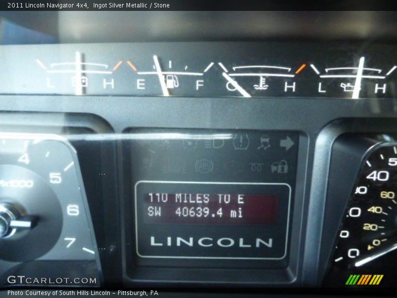 Ingot Silver Metallic / Stone 2011 Lincoln Navigator 4x4