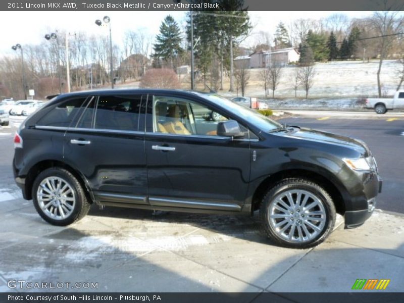 Tuxedo Black Metallic / Canyon/Charcoal Black 2011 Lincoln MKX AWD