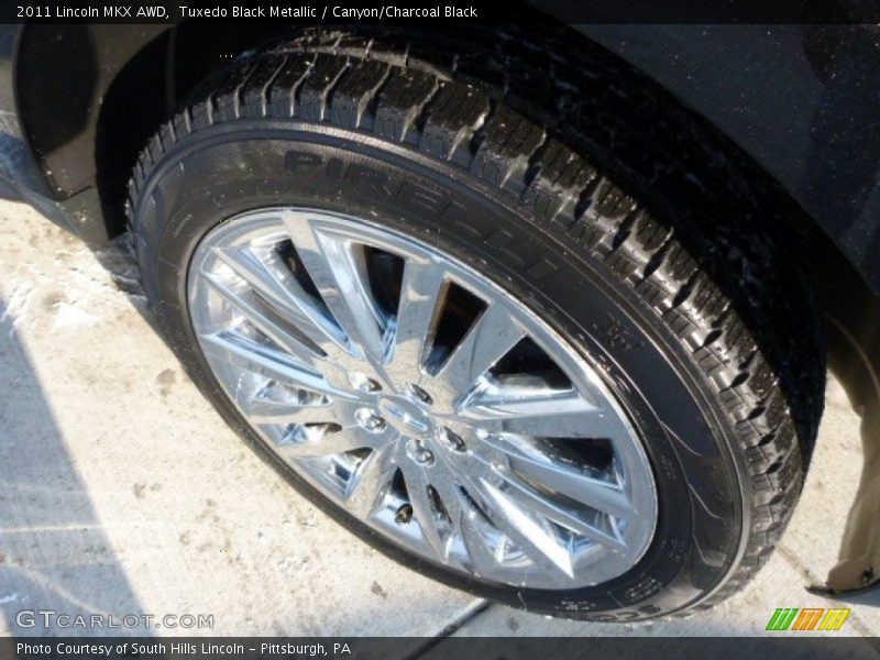 Tuxedo Black Metallic / Canyon/Charcoal Black 2011 Lincoln MKX AWD