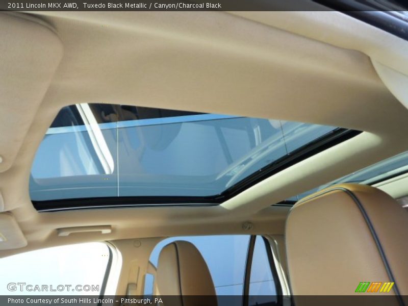Tuxedo Black Metallic / Canyon/Charcoal Black 2011 Lincoln MKX AWD