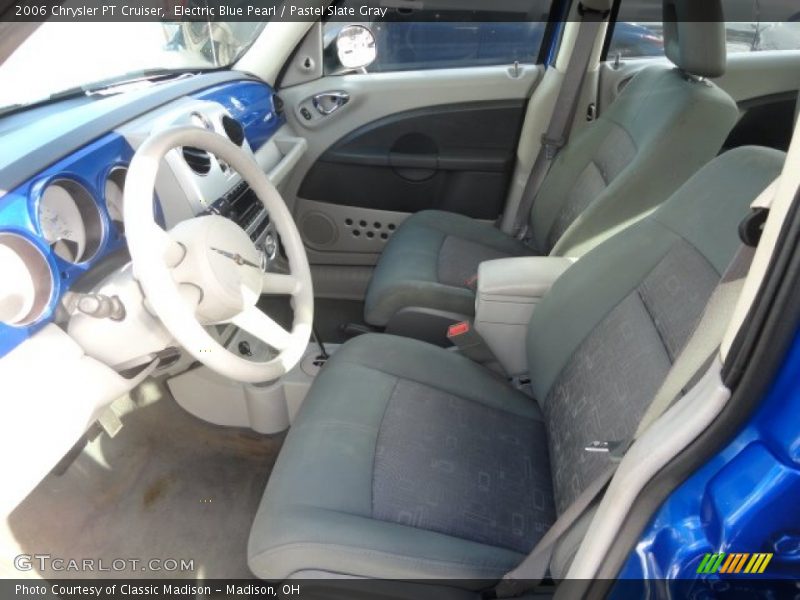 Front Seat of 2006 PT Cruiser 