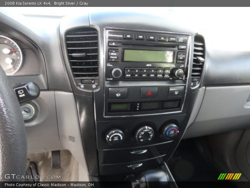 Bright Silver / Gray 2008 Kia Sorento LX 4x4
