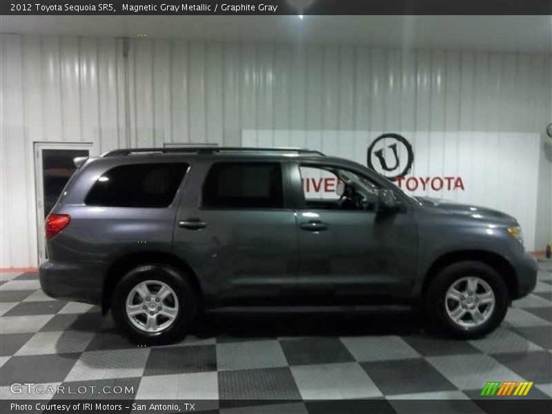 Magnetic Gray Metallic / Graphite Gray 2012 Toyota Sequoia SR5