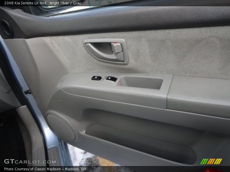 Bright Silver / Gray 2008 Kia Sorento LX 4x4