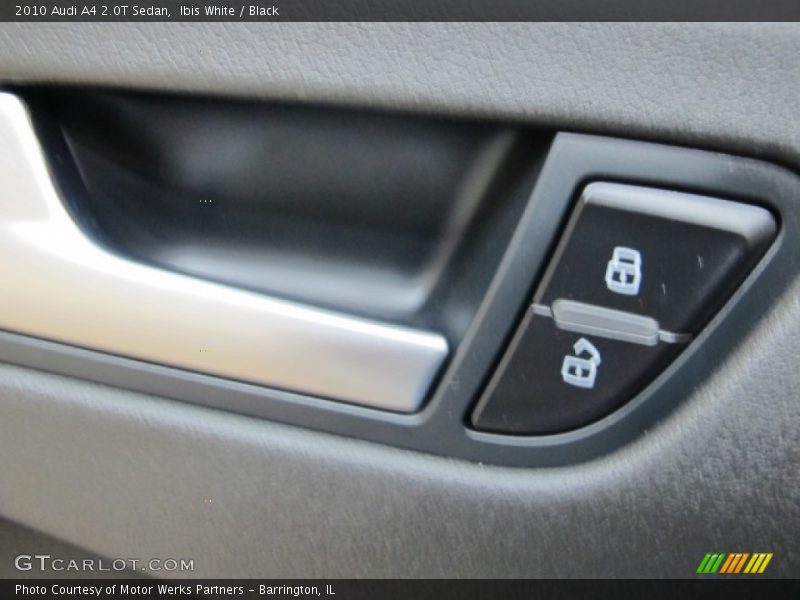 Ibis White / Black 2010 Audi A4 2.0T Sedan