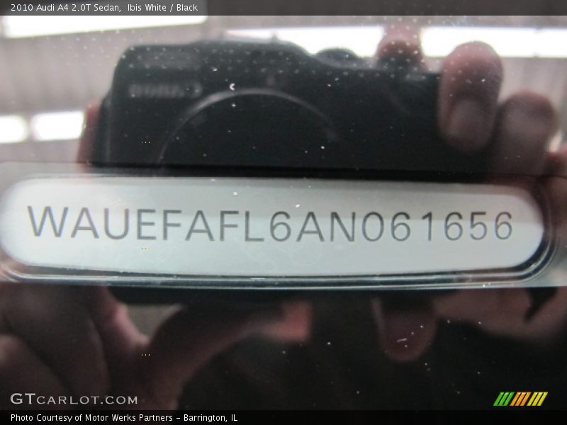 Ibis White / Black 2010 Audi A4 2.0T Sedan