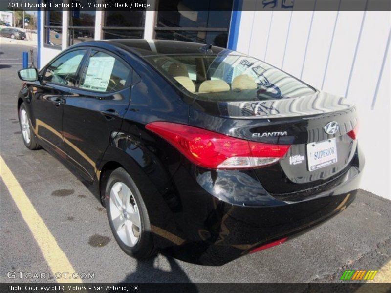 Midnight Black / Beige 2013 Hyundai Elantra GLS