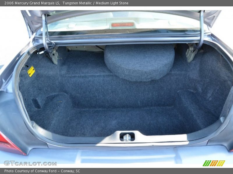  2006 Grand Marquis LS Trunk