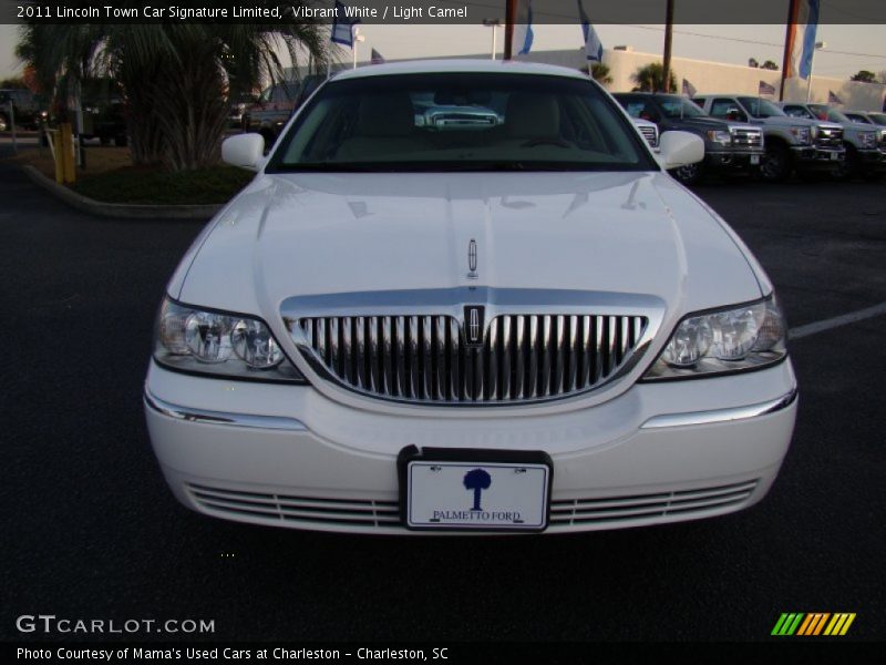 Vibrant White / Light Camel 2011 Lincoln Town Car Signature Limited