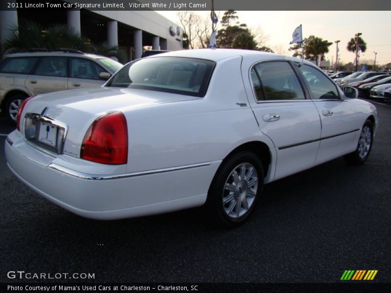 Vibrant White / Light Camel 2011 Lincoln Town Car Signature Limited