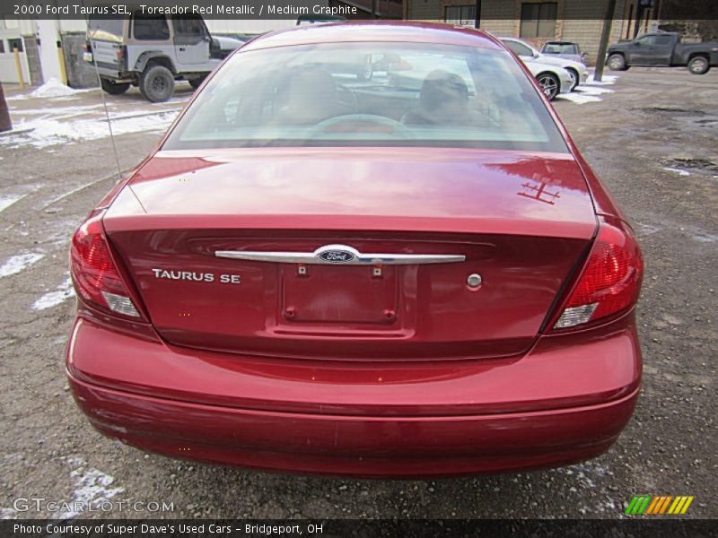 Toreador Red Metallic / Medium Graphite 2000 Ford Taurus SEL