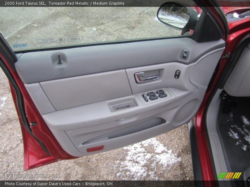 Toreador Red Metallic / Medium Graphite 2000 Ford Taurus SEL