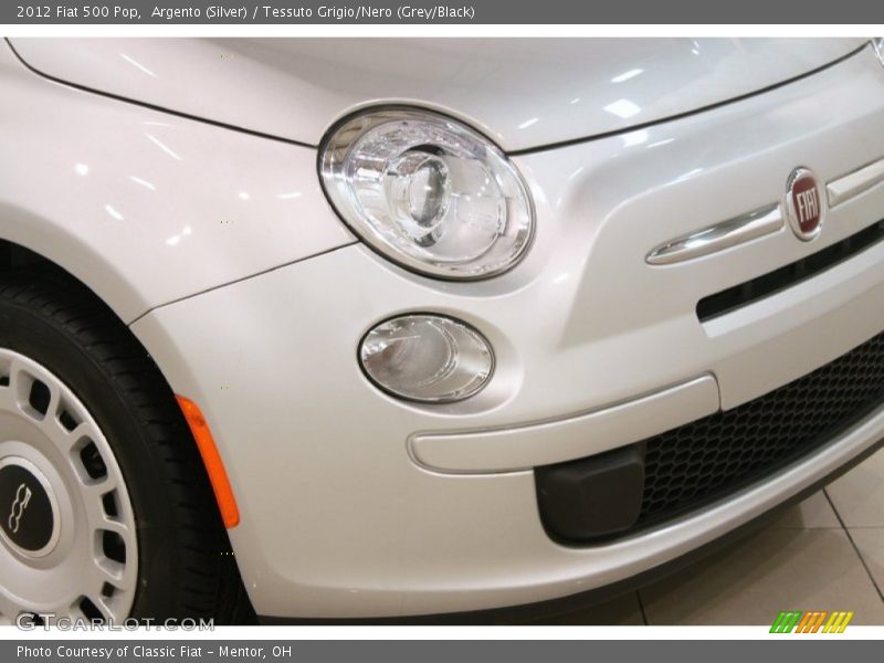Argento (Silver) / Tessuto Grigio/Nero (Grey/Black) 2012 Fiat 500 Pop