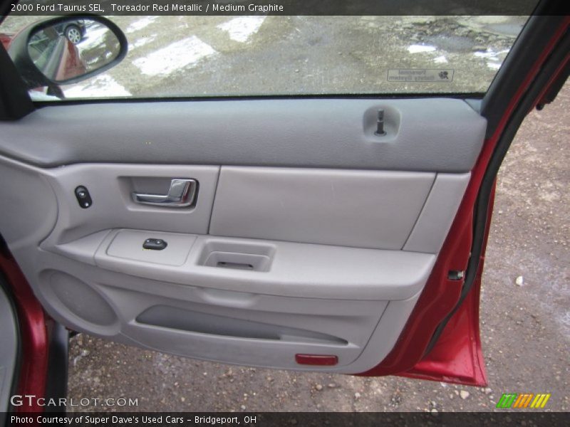 Toreador Red Metallic / Medium Graphite 2000 Ford Taurus SEL