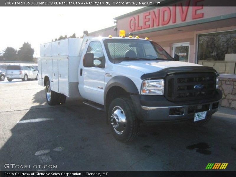 Oxford White / Medium Flint 2007 Ford F550 Super Duty XL Regular Cab 4x4 Utility Truck