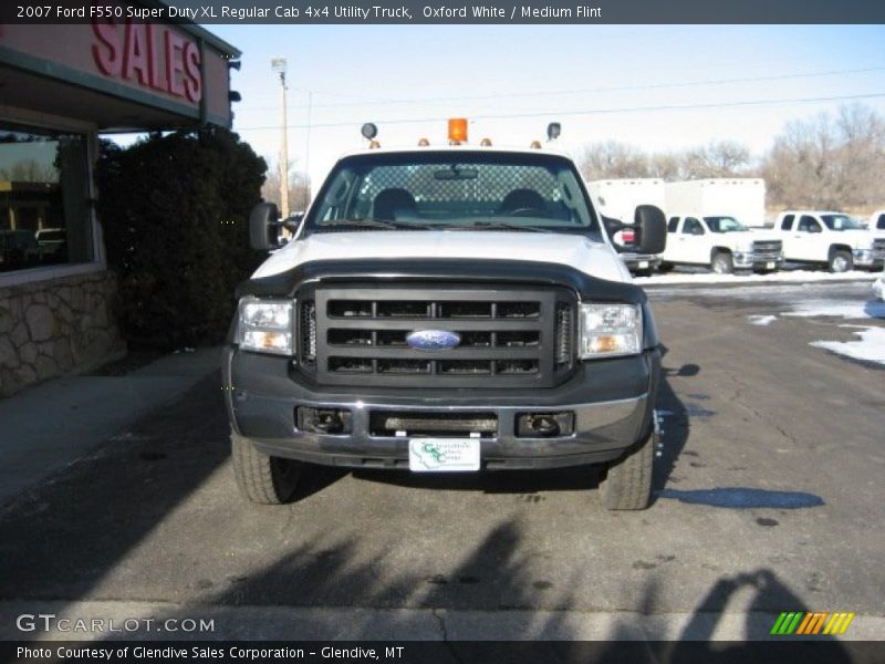 Oxford White / Medium Flint 2007 Ford F550 Super Duty XL Regular Cab 4x4 Utility Truck