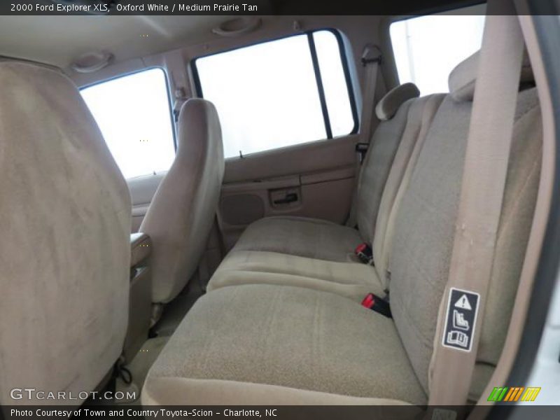 Oxford White / Medium Prairie Tan 2000 Ford Explorer XLS
