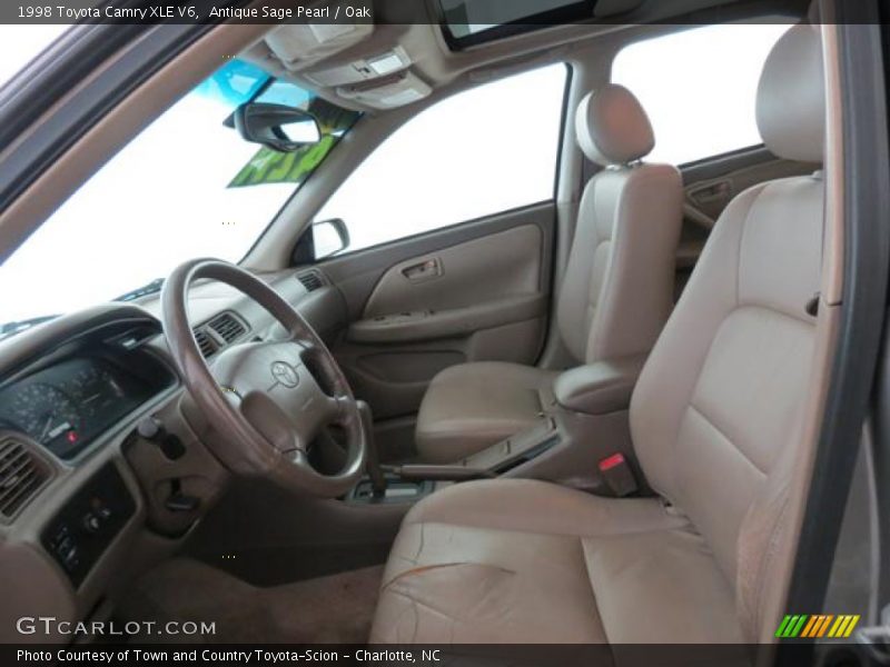 Antique Sage Pearl / Oak 1998 Toyota Camry XLE V6