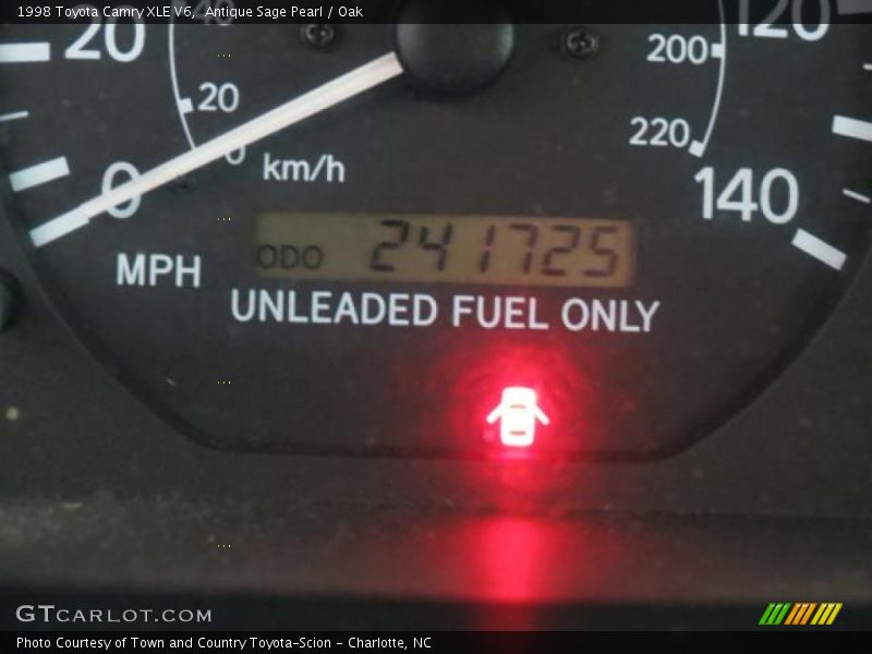 Antique Sage Pearl / Oak 1998 Toyota Camry XLE V6