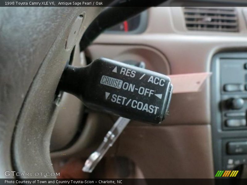 Antique Sage Pearl / Oak 1998 Toyota Camry XLE V6