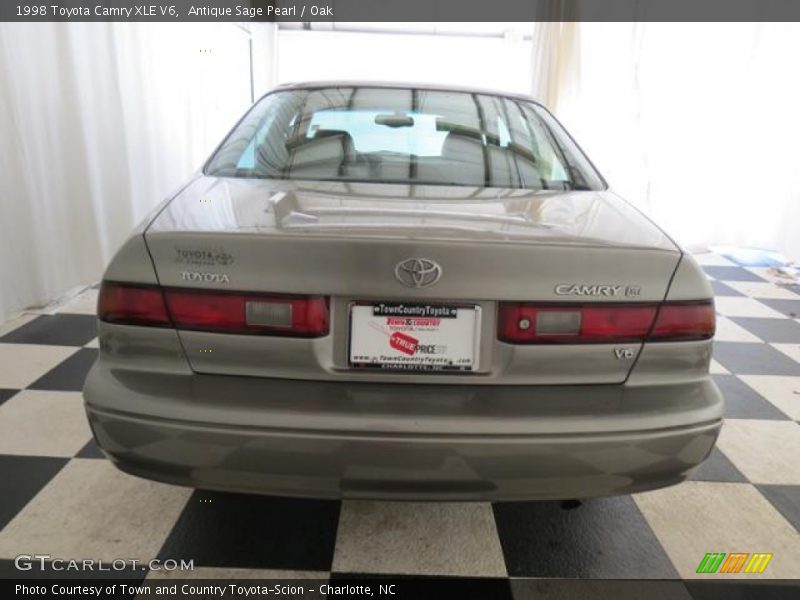 Antique Sage Pearl / Oak 1998 Toyota Camry XLE V6
