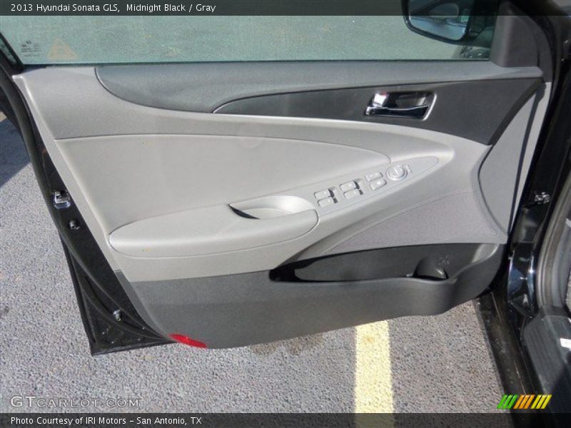 Midnight Black / Gray 2013 Hyundai Sonata GLS