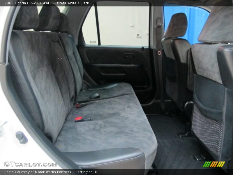 Rear Seat of 2003 CR-V EX 4WD
