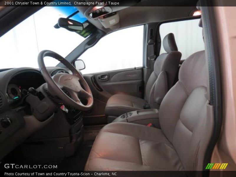 Champagne Pearl / Taupe 2001 Chrysler Town & Country Limited