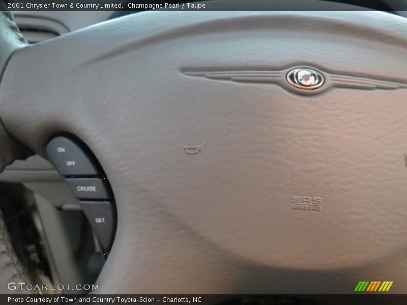 Champagne Pearl / Taupe 2001 Chrysler Town & Country Limited