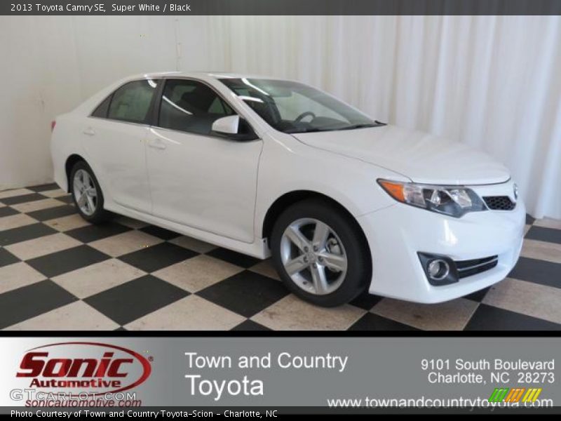 Super White / Black 2013 Toyota Camry SE