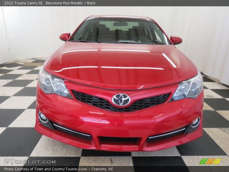 Barcelona Red Metallic / Black 2013 Toyota Camry SE