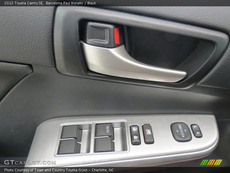 Controls of 2013 Camry SE