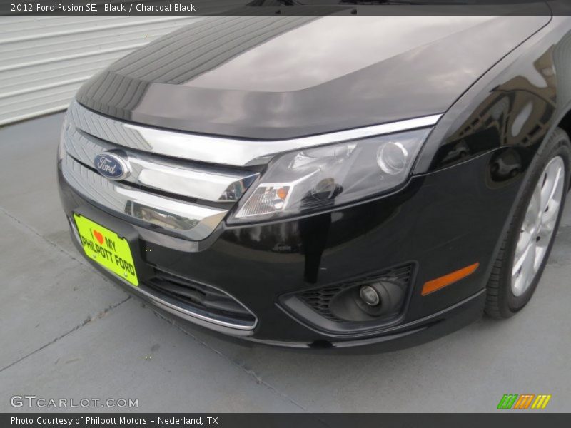 Black / Charcoal Black 2012 Ford Fusion SE