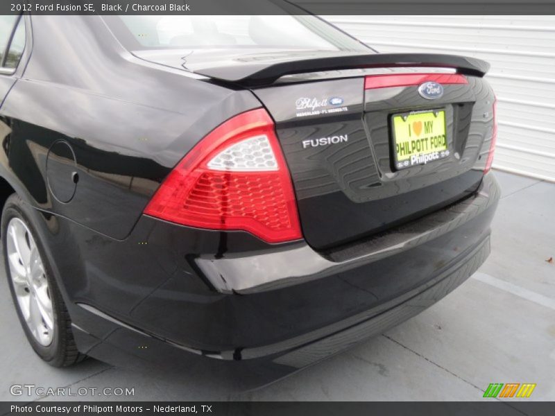 Black / Charcoal Black 2012 Ford Fusion SE