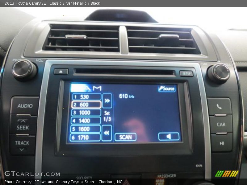 Classic Silver Metallic / Black 2013 Toyota Camry SE