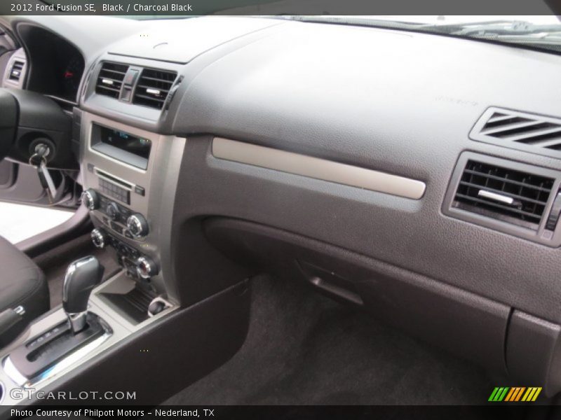 Black / Charcoal Black 2012 Ford Fusion SE