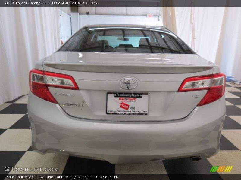 Classic Silver Metallic / Black 2013 Toyota Camry SE