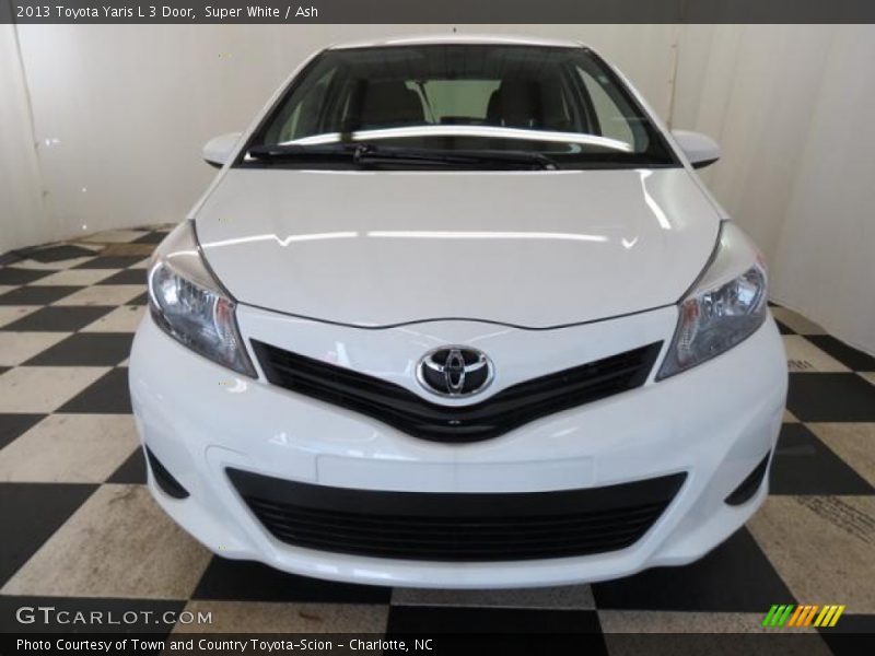 Super White / Ash 2013 Toyota Yaris L 3 Door