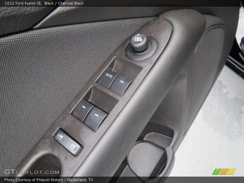 Black / Charcoal Black 2012 Ford Fusion SE