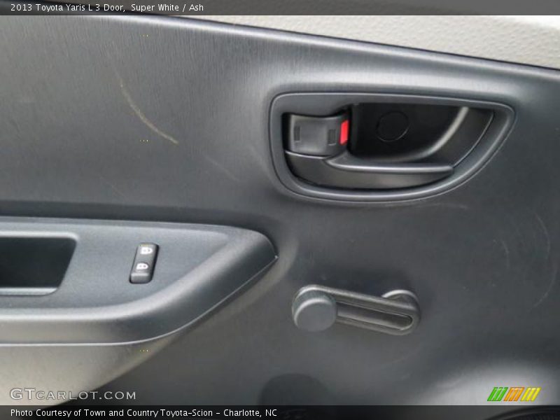 Super White / Ash 2013 Toyota Yaris L 3 Door