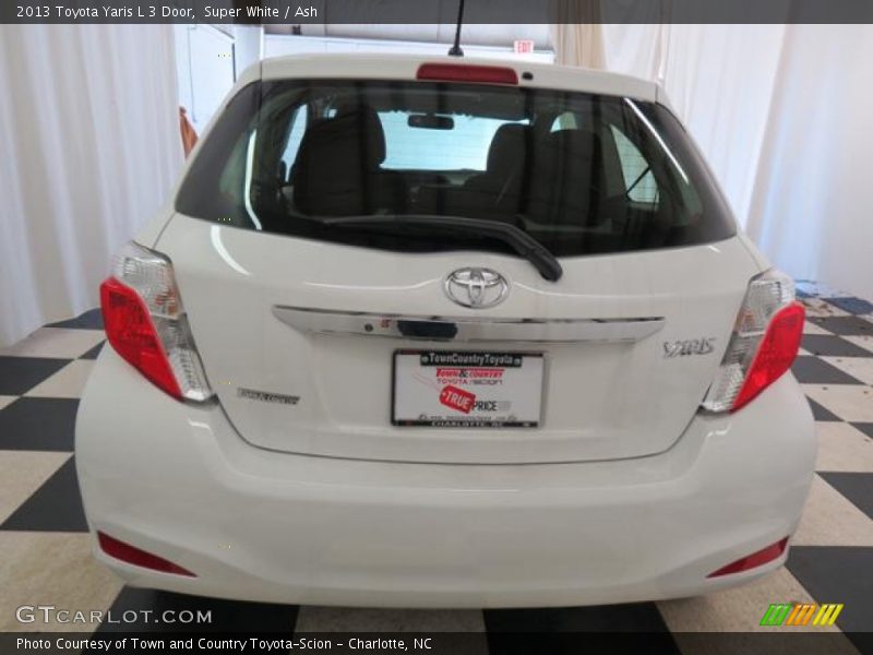 Super White / Ash 2013 Toyota Yaris L 3 Door