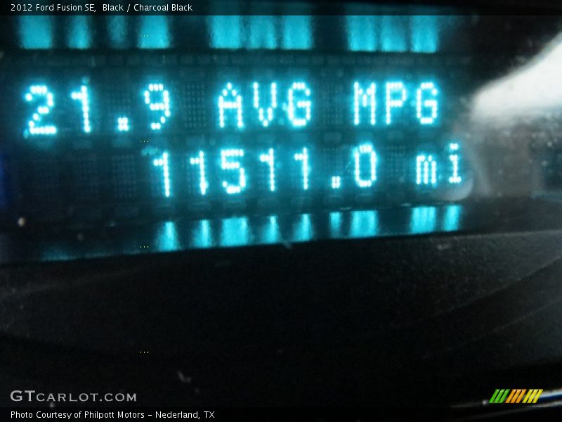 Black / Charcoal Black 2012 Ford Fusion SE