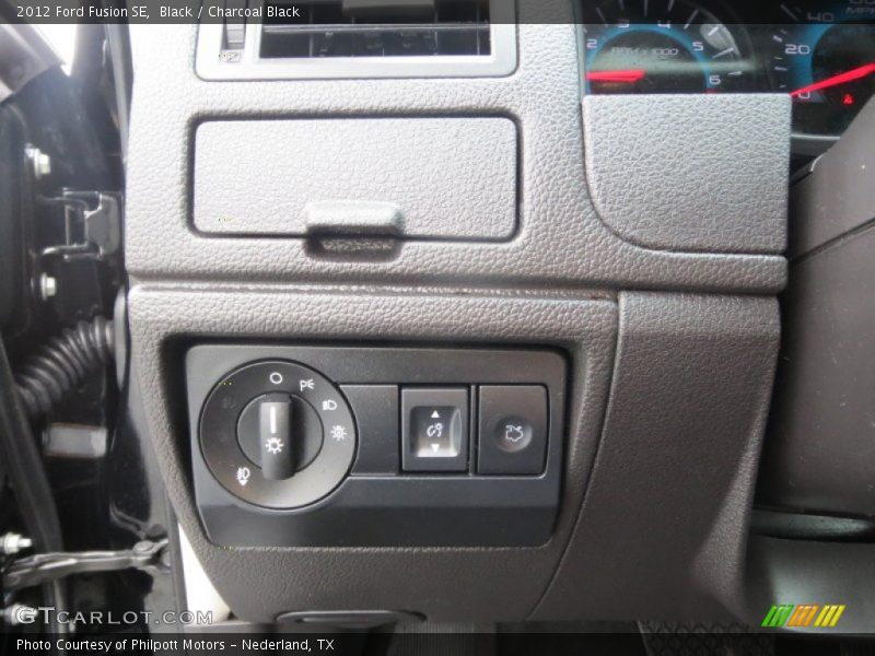 Black / Charcoal Black 2012 Ford Fusion SE