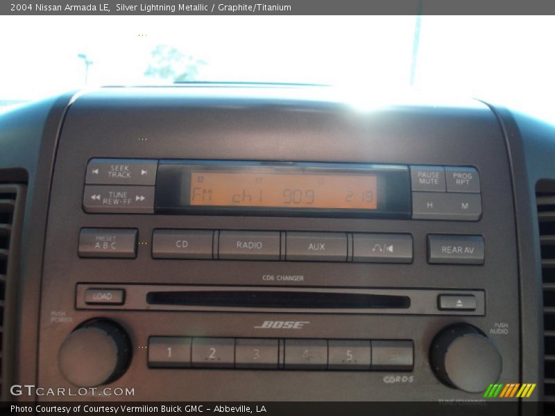 Silver Lightning Metallic / Graphite/Titanium 2004 Nissan Armada LE