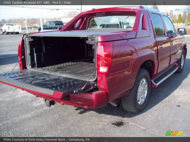 Red E / Shale 2005 Cadillac Escalade EXT AWD