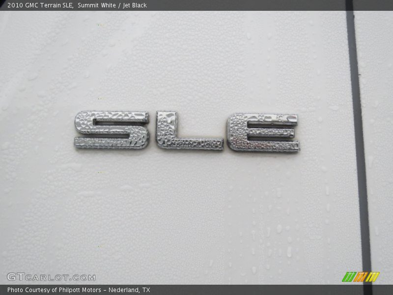 Summit White / Jet Black 2010 GMC Terrain SLE