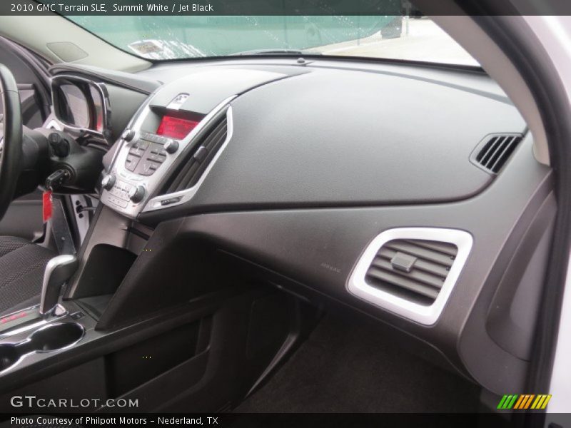 Summit White / Jet Black 2010 GMC Terrain SLE