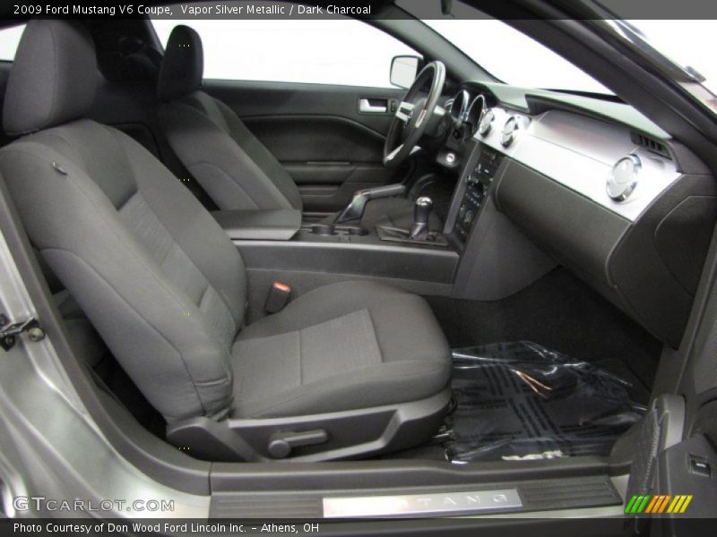 Vapor Silver Metallic / Dark Charcoal 2009 Ford Mustang V6 Coupe